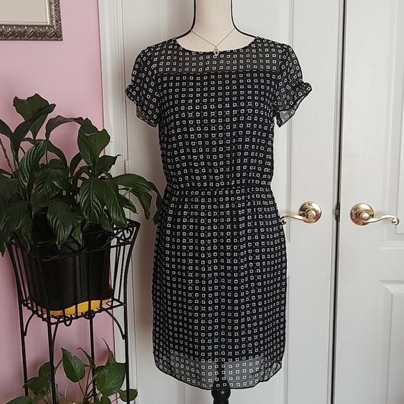 Brooks Brothers Dresses & Skirts - Brooks Brothers womens black silk mini dress 6p